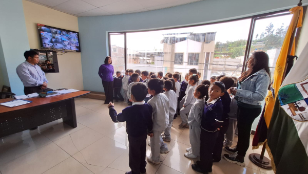 VISITA AL PRESIDENTE DEL GADP PICAIHUA